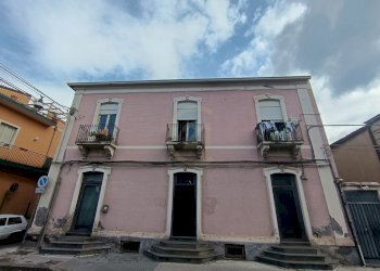 Prospetto esterno 2.jpg - Appartamento Via Vittorio Emanuele 72, Biancavilla - foto 1