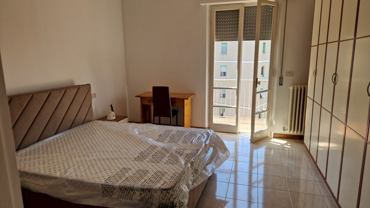 camera - Four-room apartment Via Francesco Maturanzio, Perugia - photo 2