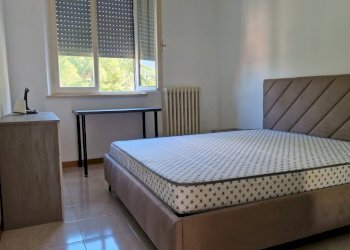 camera - Four-room apartment Via Francesco Maturanzio, Perugia - photo 8