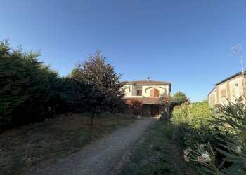 IMG_3549 - Villa Via Concilio Vaticano II 110, Rovigo - foto 1