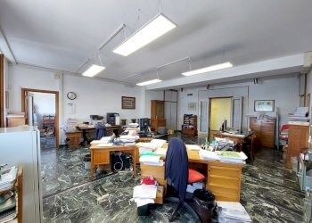 20260518_123627 - Trilocale Via di Sottoripa, Genova (zona Porto antico) - foto 4