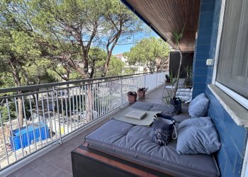 divanetto sul balcone - Appartamento Pescara - foto 1