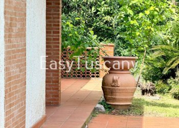 image00005 - Villa Via della Contea, Montecarlo - foto 8