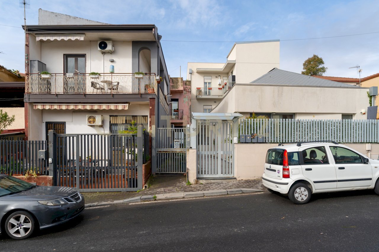 Via Villa Flaminia 16 (2).jpg - Four-room apartment Via Villa Flaminia 16, Catania - photo 3