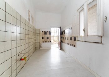 Via Villa Flaminia 16 (22).jpg - Four-room apartment Via Villa Flaminia 16, Catania - photo 23