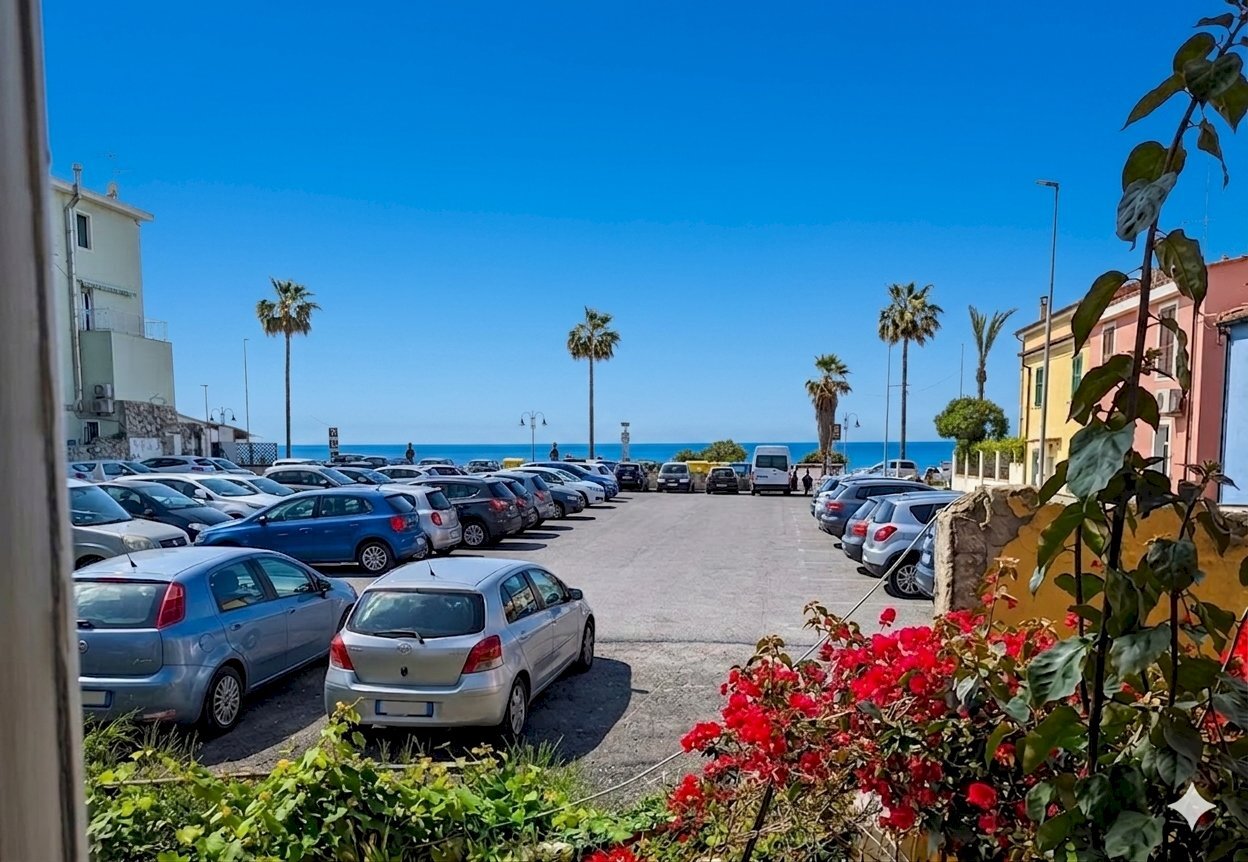 vista - Quadrilocale Vico Pescatori 3, Ventimiglia - foto 1