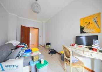 Stanza - Appartamento Via Diego Peluso 80, Taranto - foto 7