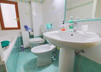 Bagno - Appartamento Via Diego Peluso 80, Taranto - foto 14