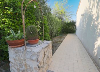giardino - Villa Via Delfini 55, Taranto - photo 8
