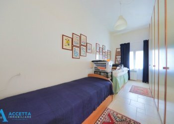 camera da letto - Villa Via Delfini 55, Taranto - photo 17