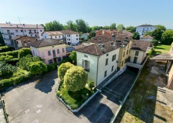 Two-room apartment Viale Roma, Novellara - photo 24