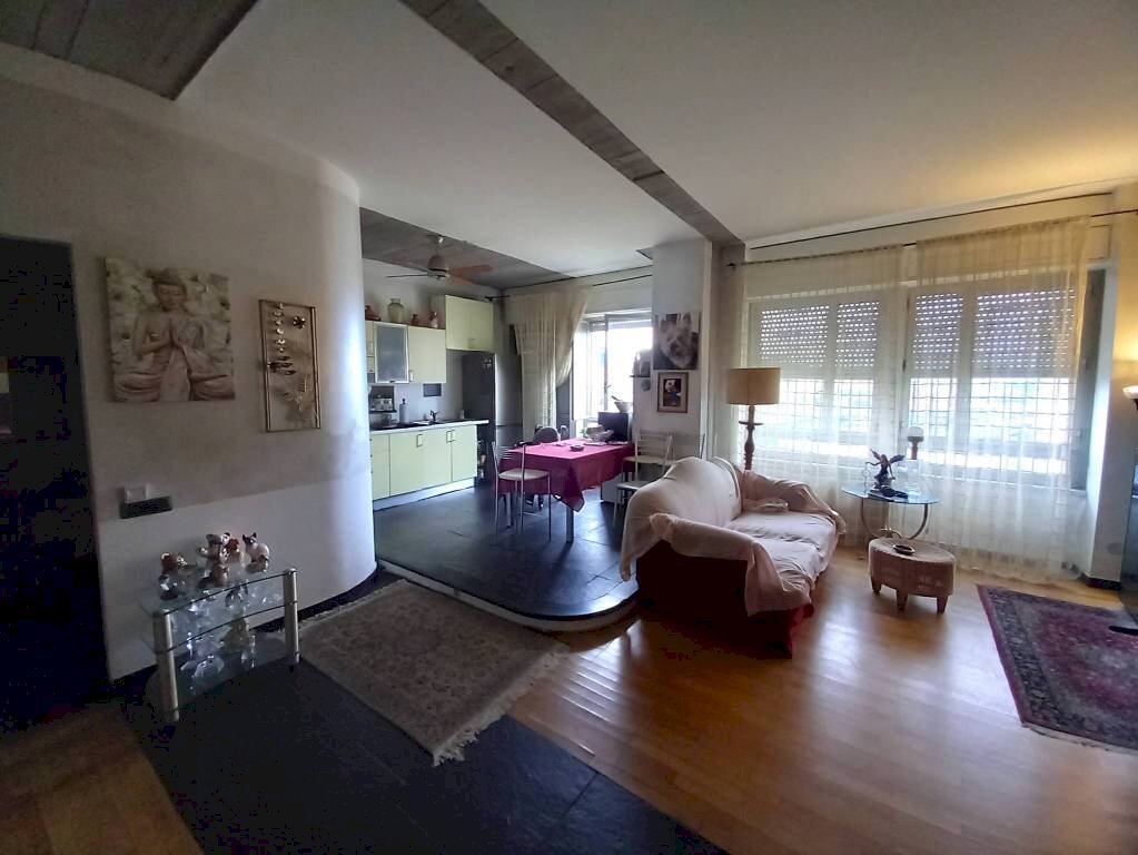 Bilocale Genova (zona Sampierdarena) - foto 1