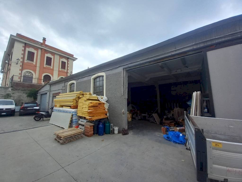 Capannone Genova (zona Cornigliano) - foto 3