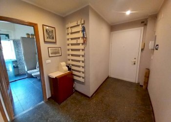 Three-room apartment Genova (neighborhood Cornigliano) - photo 4