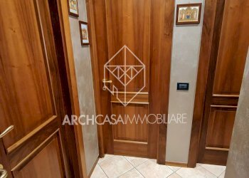 disimpegno - Four-room apartment Via San Giovanni Bosco, Cuneo (neighborhood Gramsci) - photo 17
