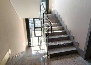 vano scala - Four-room apartment Via San Giovanni Bosco, Cuneo (neighborhood Gramsci) - photo 25