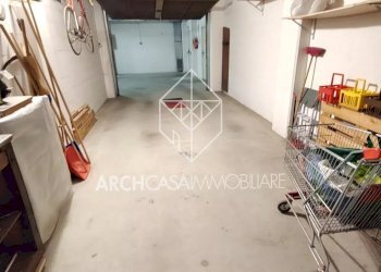 garage - Four-room apartment Via San Giovanni Bosco, Cuneo (neighborhood Gramsci) - photo 29