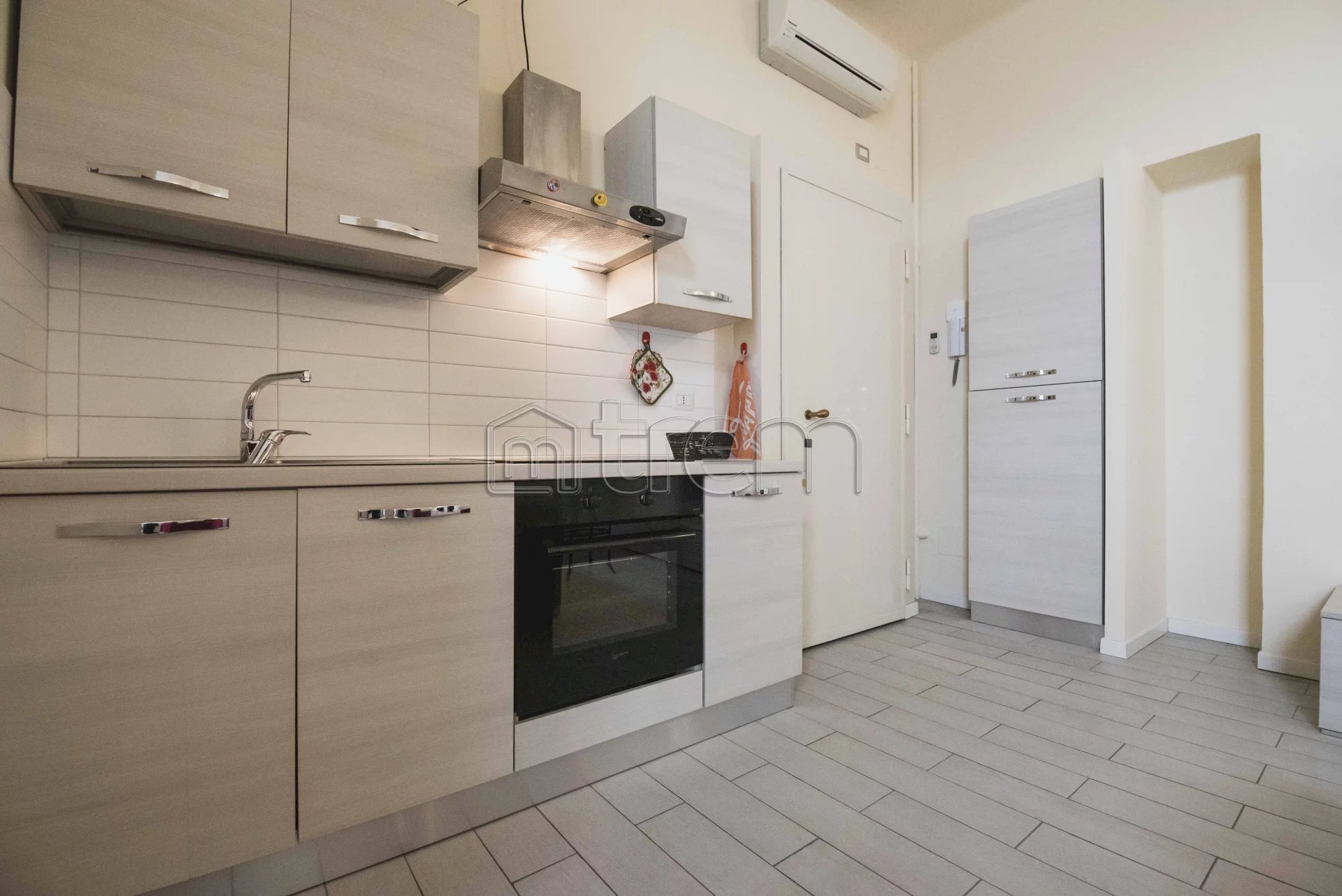 Apartment Via Alessandro Volta, Legnano - photo 2