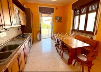 Villa via Filippo Turati 13, Mortara - foto 1
