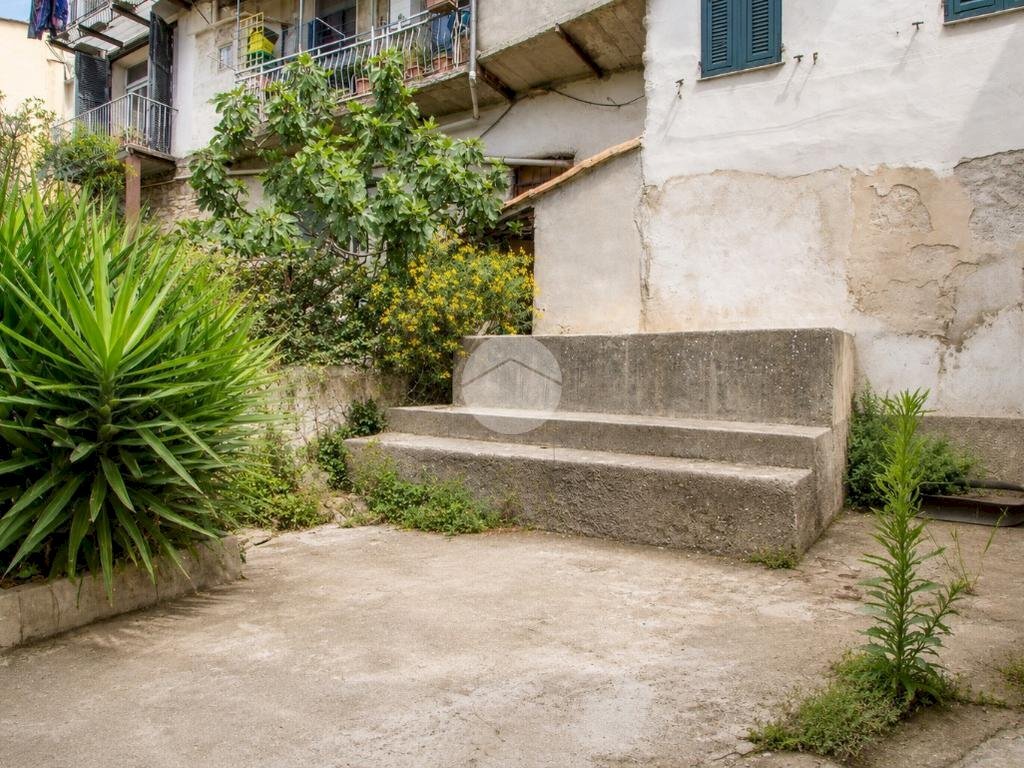 Semi-detached house Via Ernesto Ascheri, Imperia - photo 2
