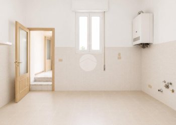 Semi-detached house Via Ernesto Ascheri, Imperia - photo 8