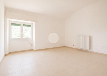 Semi-detached house Via Ernesto Ascheri, Imperia - photo 14