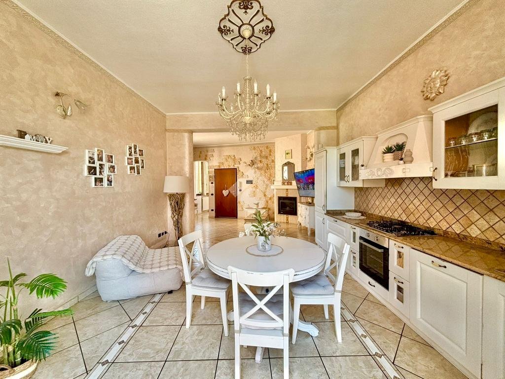 Villa Via Langhi, Novara - photo 1