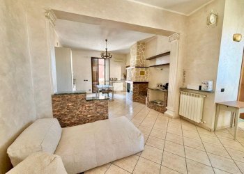 Villa Via Langhi, Novara - photo 22