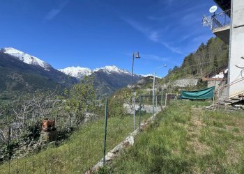 Independent house Frazione Gratillon, Saint-Nicolas - photo 3