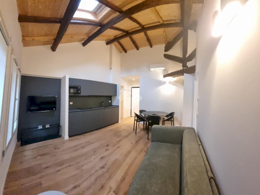 Two-room apartment Viale Antonio Silvani, Bologna (neighborhood Centro Storico) - photo 2