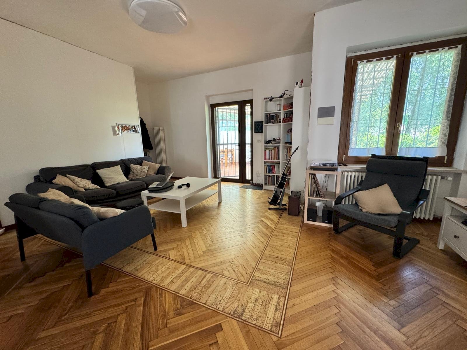 Casa indipendente via Alessandro Volta, 6, Torre Pellice - foto 1