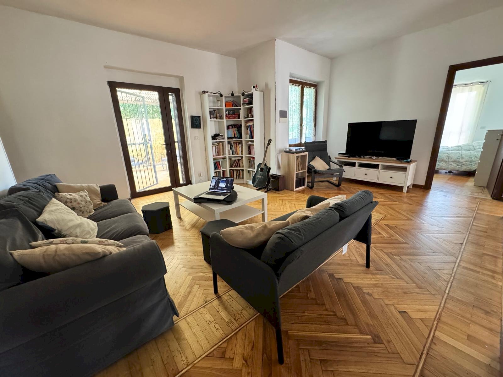 Casa indipendente via Alessandro Volta, 6, Torre Pellice - foto 2