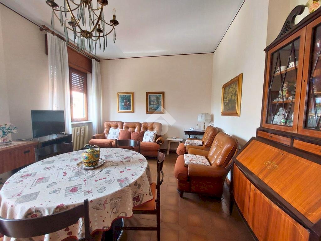 Three-room apartment Via 25 aprile, Vittuone - photo 2