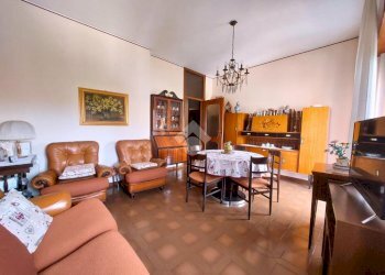 Three-room apartment Via 25 aprile, Vittuone - photo 3