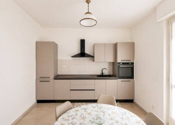 Four-room apartment Via Cavalier Luigi Bosca, Canelli - photo 8