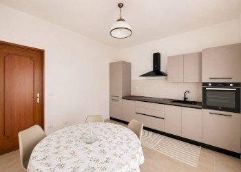 Four-room apartment Via Cavalier Luigi Bosca, Canelli - photo 9