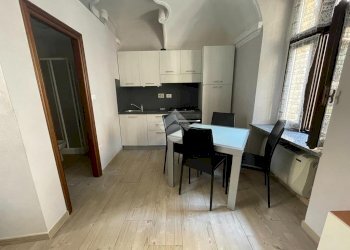 One-room apartment Via palazzo di città, Saluzzo - photo 2