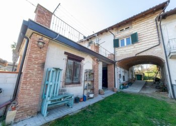 Casa semi indipendente Vicolo Borgo, Camino - foto 1