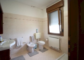 One-room apartment Comacchio - photo 21