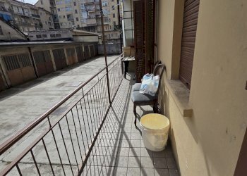 Balcone - Three-room apartment Via Giovanni Schiaparelli, 8, Cuneo (neighborhood Centro) - photo 3