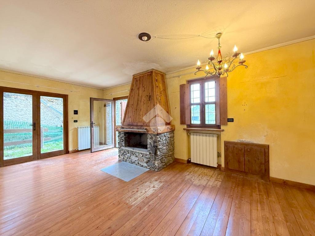 Three-room apartment Frazione Bessen Alto, Sauze di Cesana - photo 1