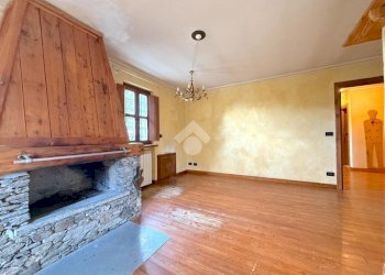 Three-room apartment Frazione Bessen Alto, Sauze di Cesana - photo 2