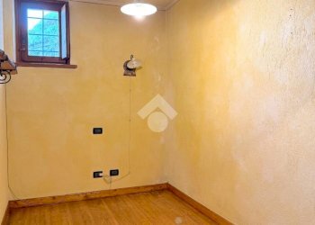 Three-room apartment Frazione Bessen Alto, Sauze di Cesana - photo 9