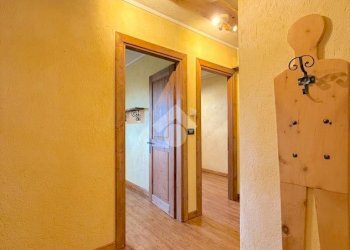 Three-room apartment Frazione Bessen Alto, Sauze di Cesana - photo 13