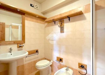Three-room apartment Frazione Bessen Alto, Sauze di Cesana - photo 15