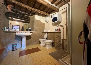 Three-room apartment Pitigliano - photo 9