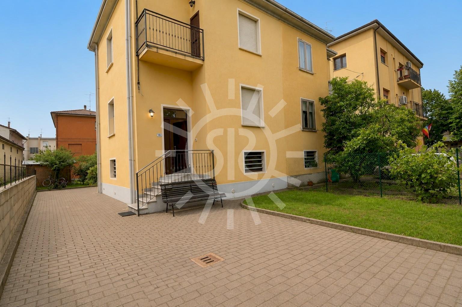 Portion of a house Molinella - photo 1