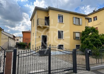 Portion of a house Molinella - photo 30