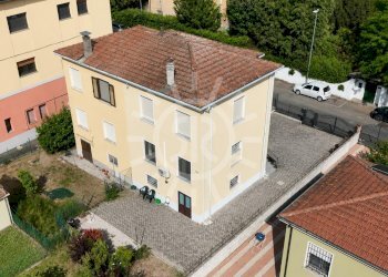 Portion of a house Molinella - photo 31