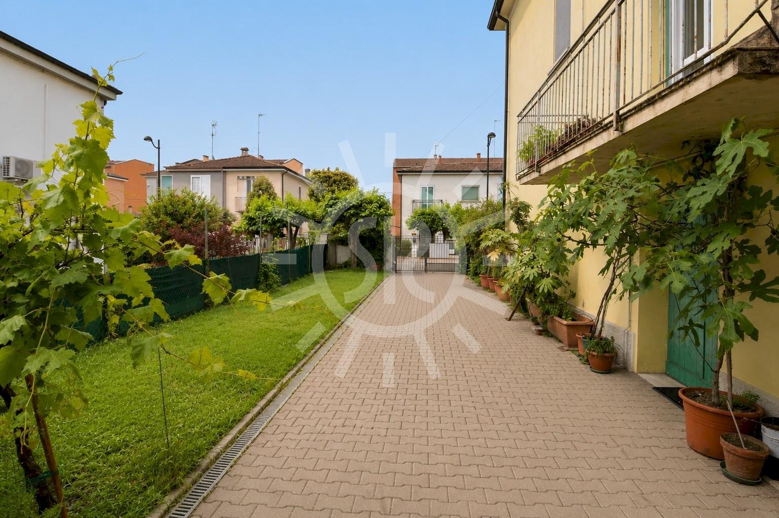 Portion of a house Molinella - photo 2